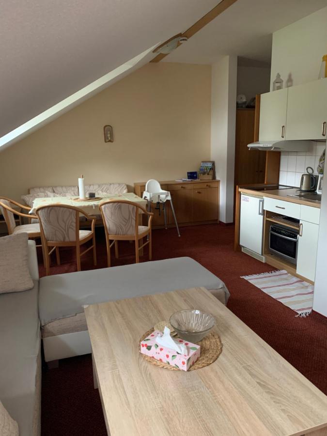 Apartman Viki Apartment ฟิลิปป์ซรอยท์ ภายนอก รูปภาพ